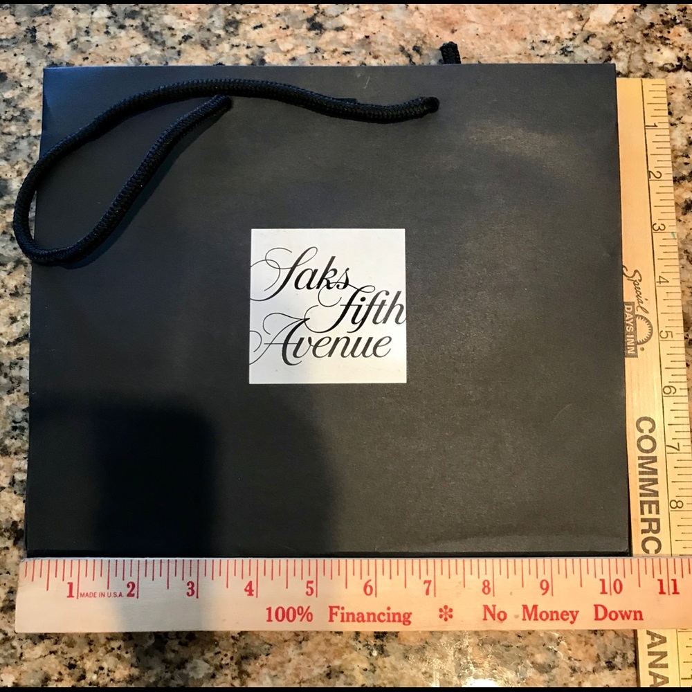 Saks Fifth Avenue gift bag